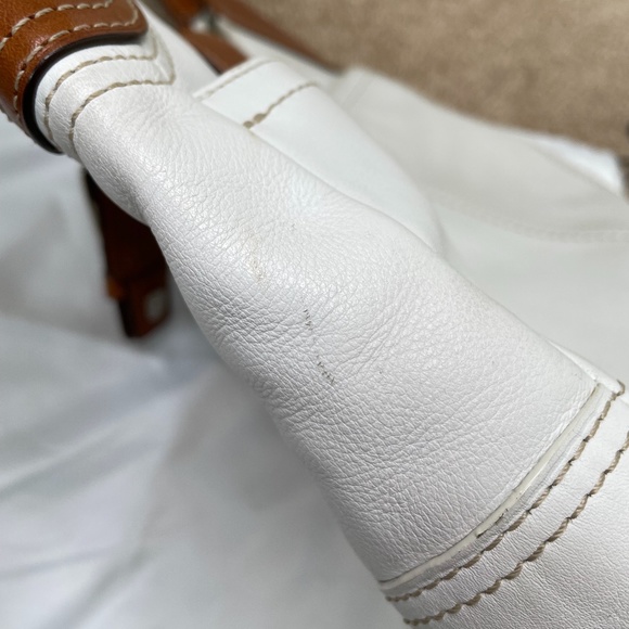 Coach White and Brown Hobo Hamptons Medium Bag - Picture 15 of 16